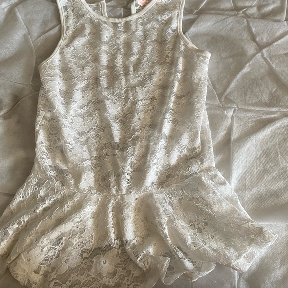 Lace white tank top - Picture 1 of 1